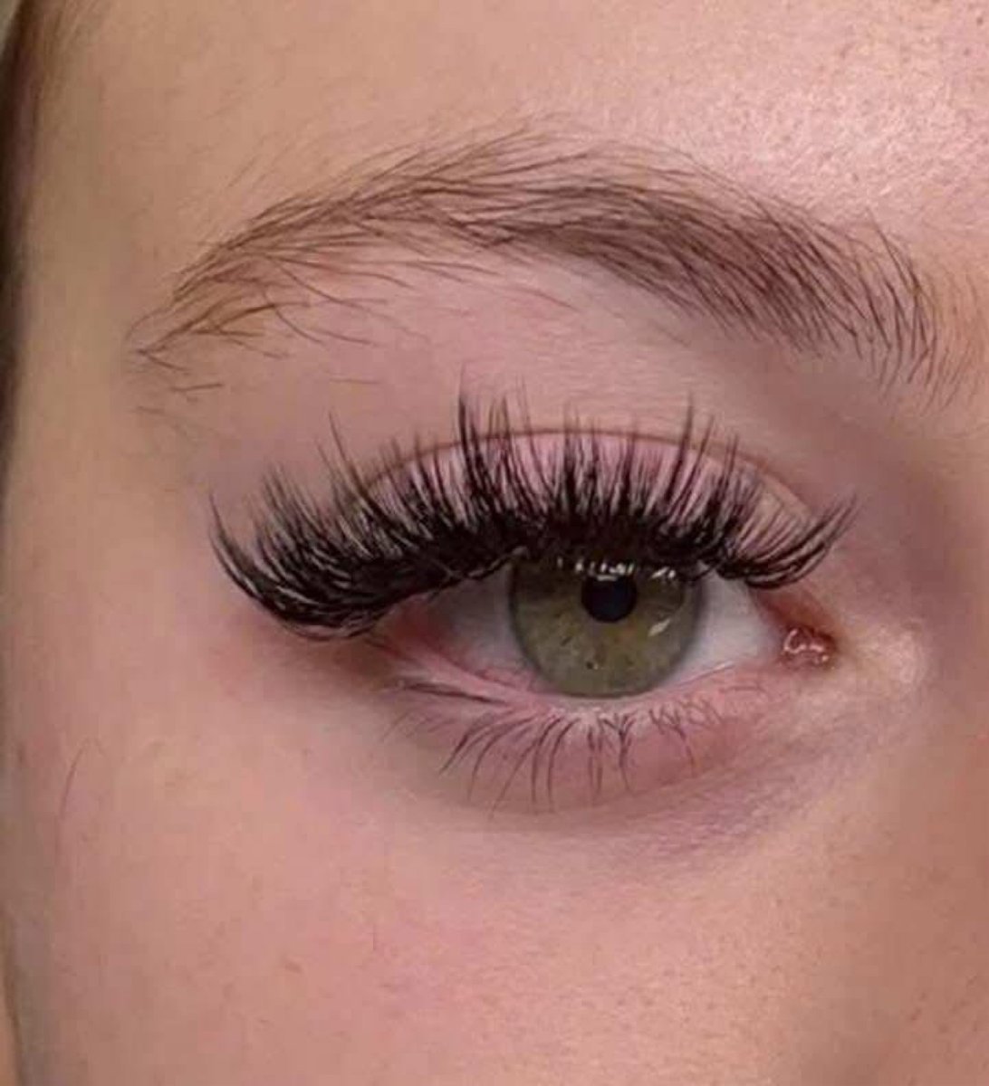 Wispy lash extension set